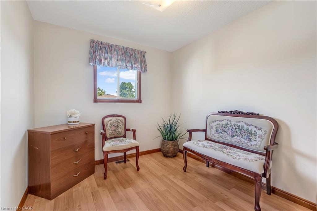 203 Margaret Avenue, Hamilton, ON - Indoor