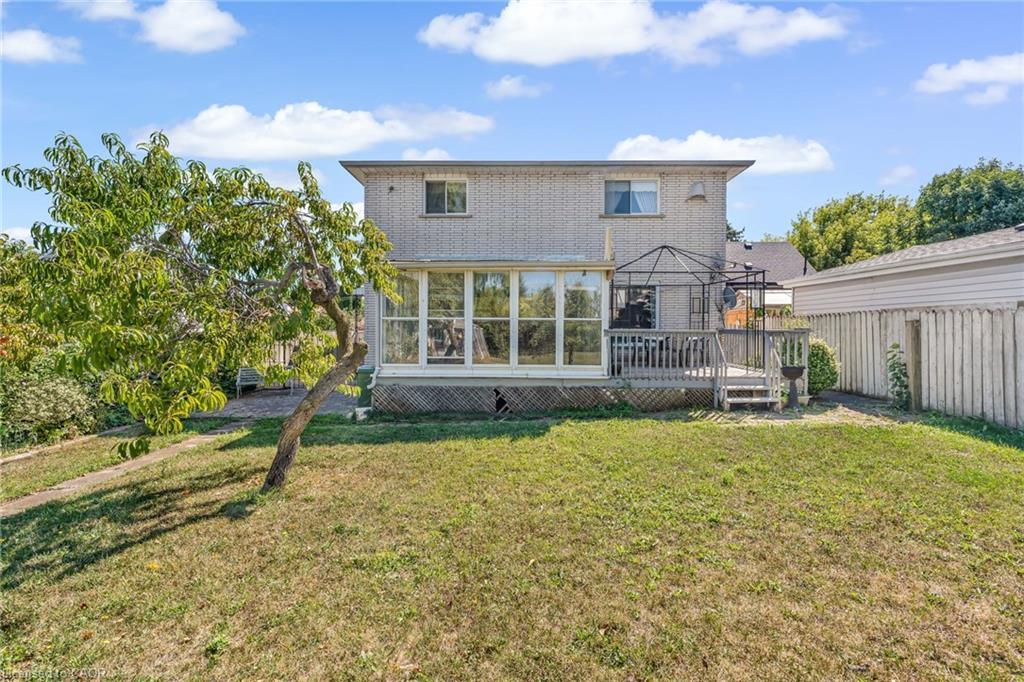 203 Margaret Avenue, Hamilton, ON - Outdoor With Deck Patio Veranda
