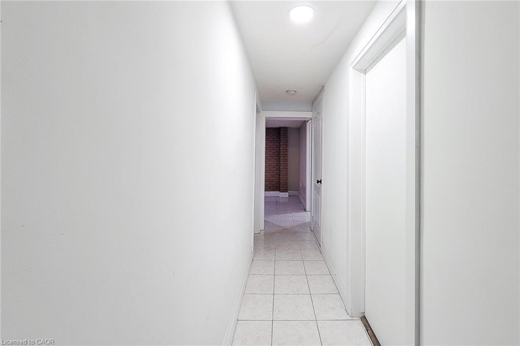 Basement-12 Maitland Avenue, Hamilton, ON - Indoor Photo Showing Other Room