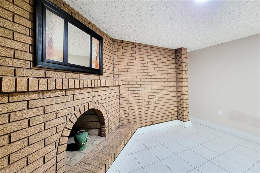Basement-12 Maitland Avenue, Hamilton, ON -