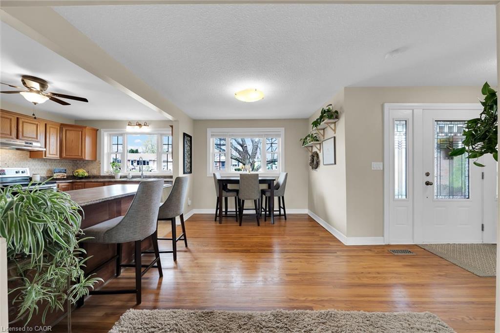 4165 William Street, Beamsville, ON - Indoor Photo Showing Dining Room