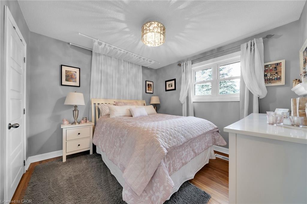 4165 William Street, Beamsville, ON - Indoor Photo Showing Bedroom