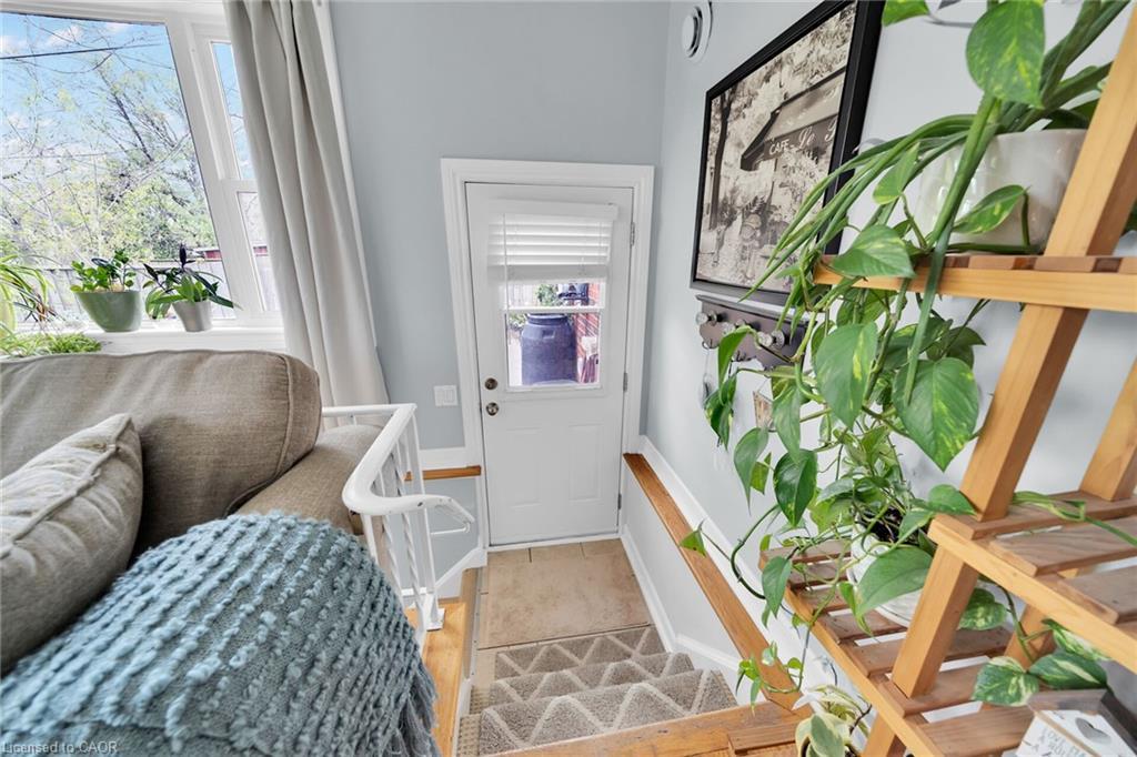 4165 William Street, Beamsville, ON - Indoor