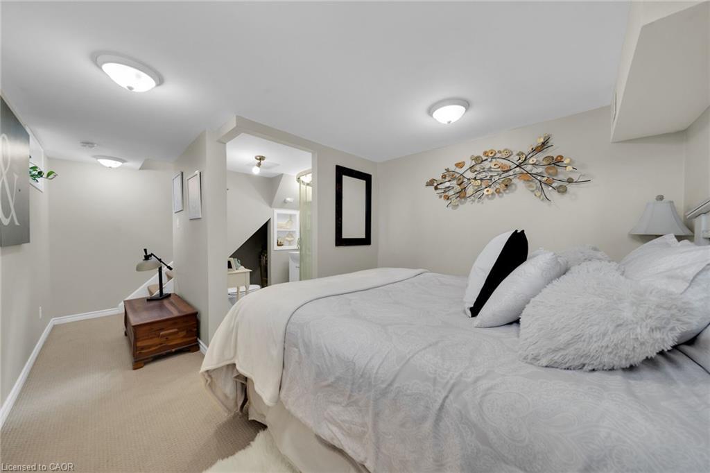 4165 William Street, Beamsville, ON - Indoor Photo Showing Bedroom