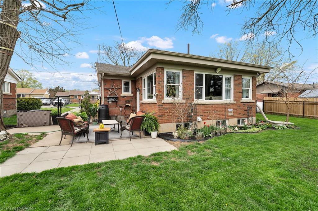 4165 William Street, Beamsville, ON - Outdoor