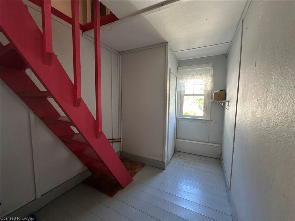 88 Erie Boulevard, Long Point, ON - Indoor Photo Showing Other Room