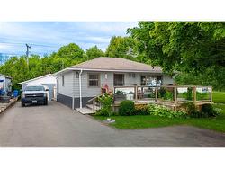 187 Blue Water Parkway Selkirk, ON N0A 1P0