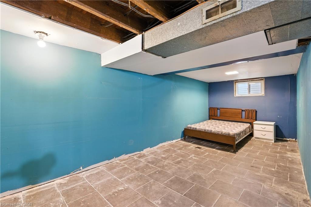 1 Berryman Avenue, St. Catharines, ON - Indoor Photo Showing Basement