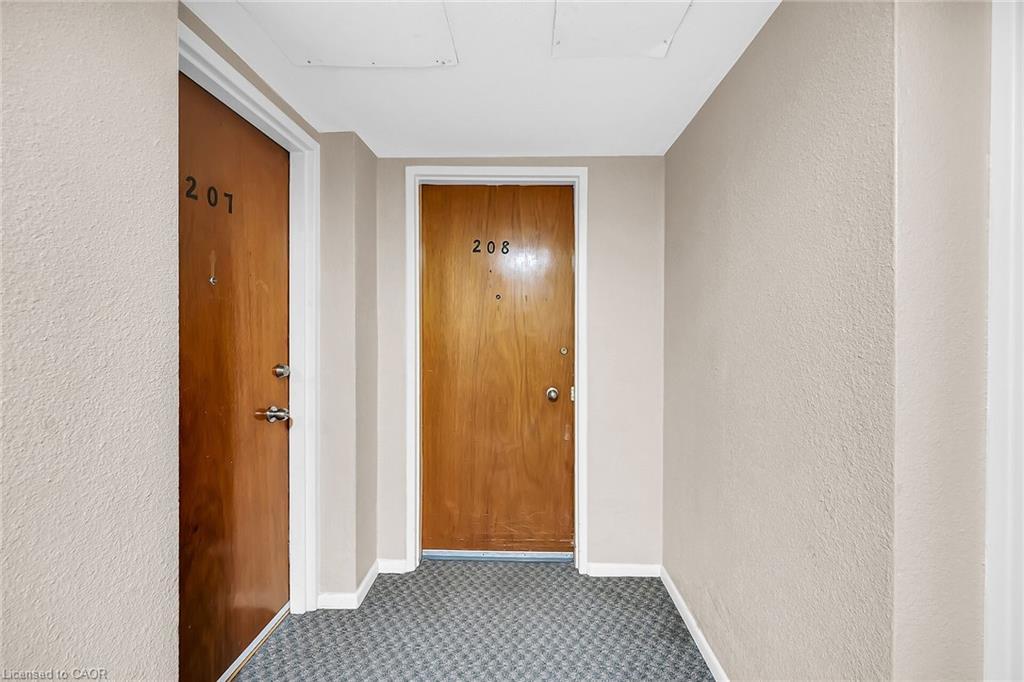 208-40 Robinson Street, Hamilton, ON - Indoor Photo Showing Other Room