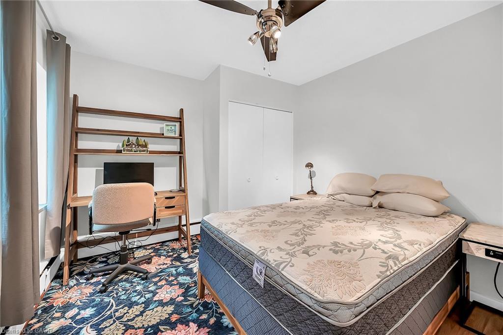 208-40 Robinson Street, Hamilton, ON - Indoor Photo Showing Bedroom