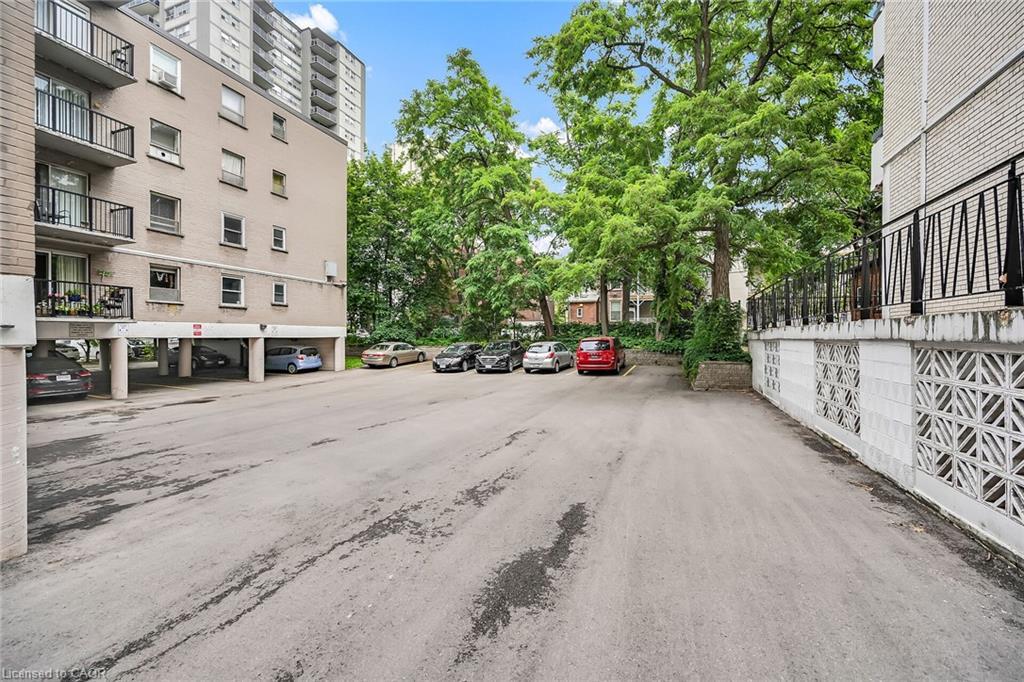 208-40 Robinson Street, Hamilton, ON - Outdoor