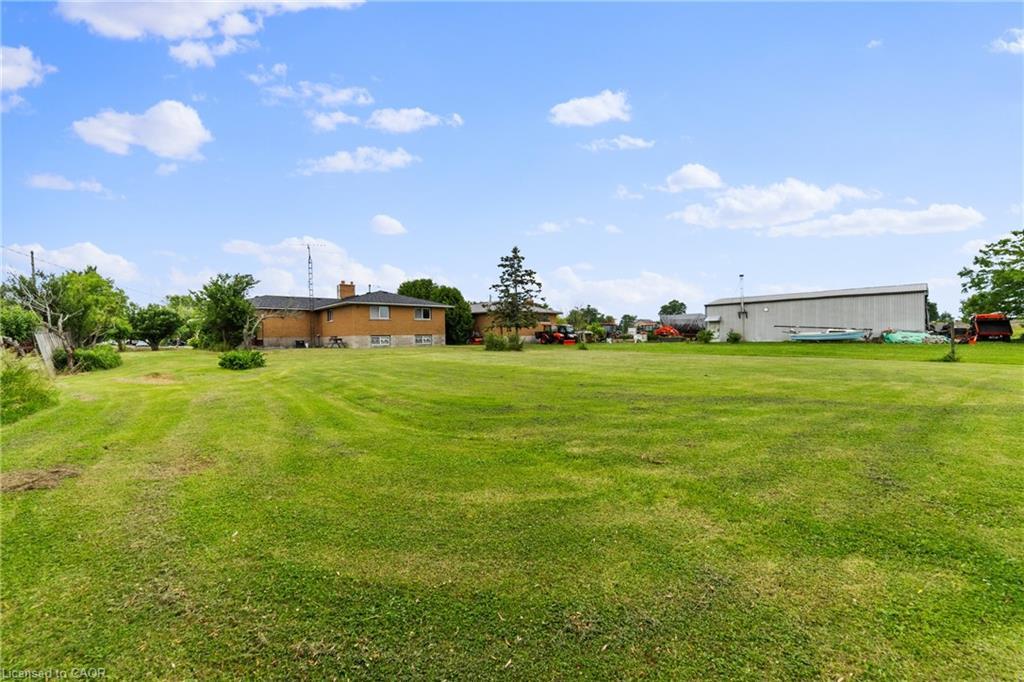 240 Mud Street W, Grimsby, ON - Outdoor