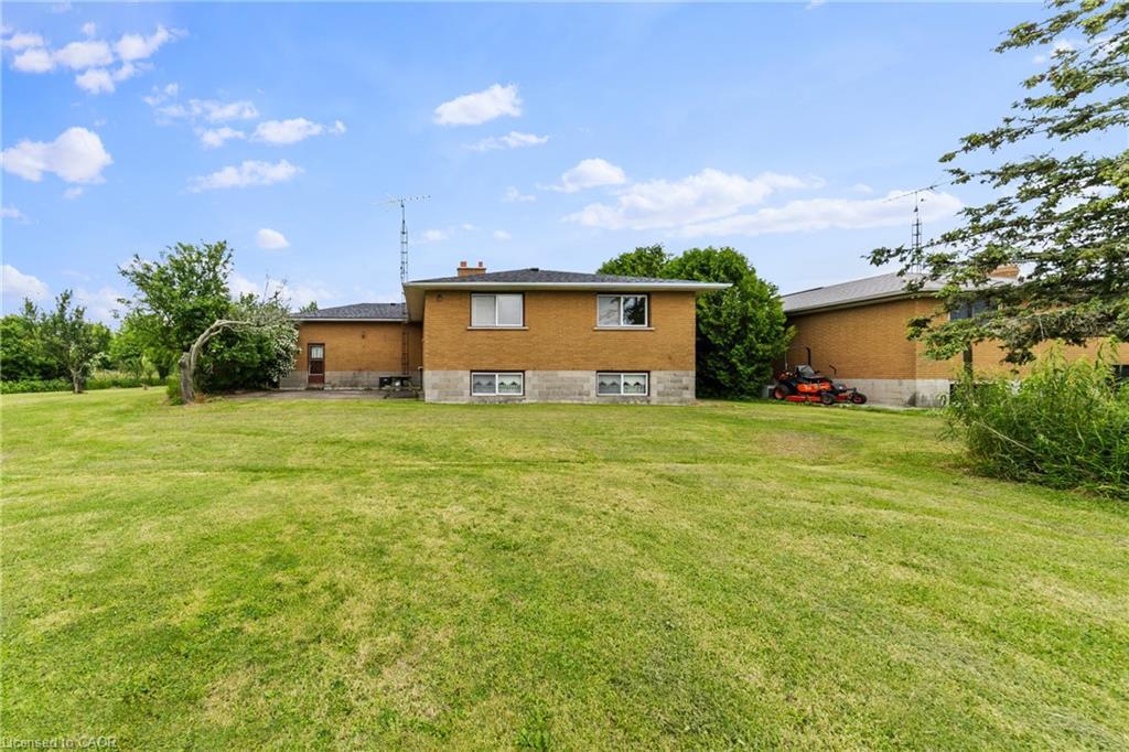 240 Mud Street W, Grimsby, ON - Outdoor