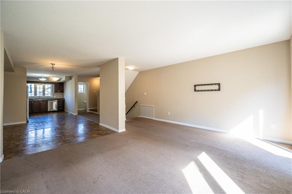 202 Maitland Street, Kitchener, ON - Indoor