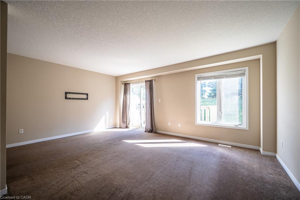 202 Maitland Street, Kitchener, ON - Indoor Photo Showing Other Room