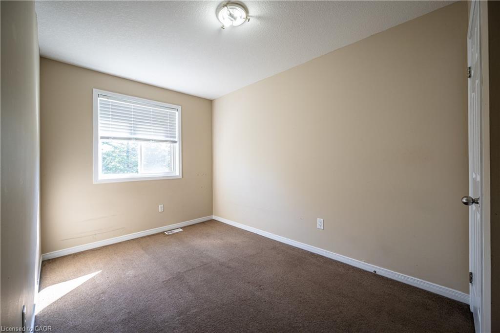 202 Maitland Street, Kitchener, ON - Indoor Photo Showing Other Room
