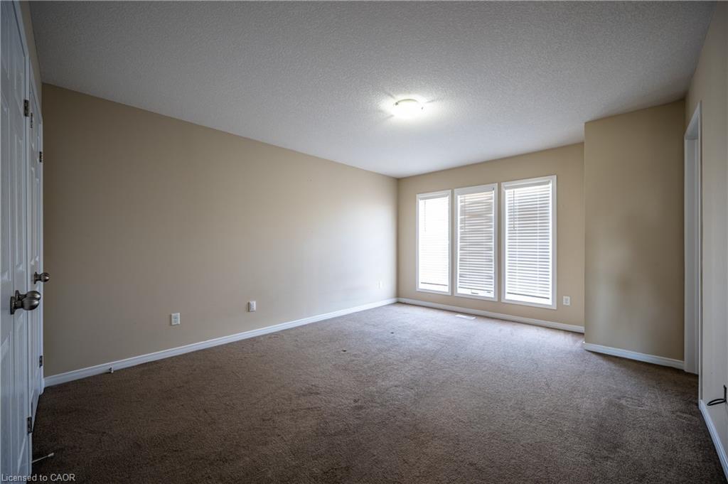 202 Maitland Street, Kitchener, ON - Indoor Photo Showing Other Room