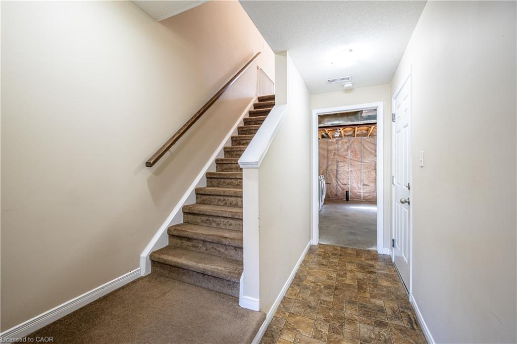 202 Maitland Street, Kitchener, ON - Indoor Photo Showing Other Room
