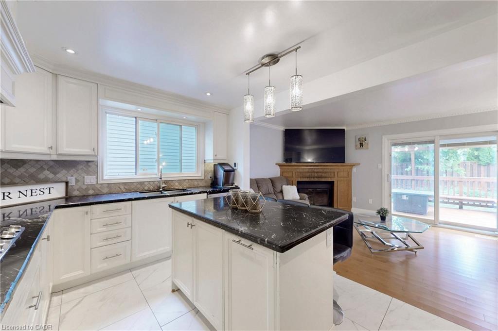 18 Millpond Place, Hamilton, ON - Indoor Photo Showing Kitchen With Fireplace