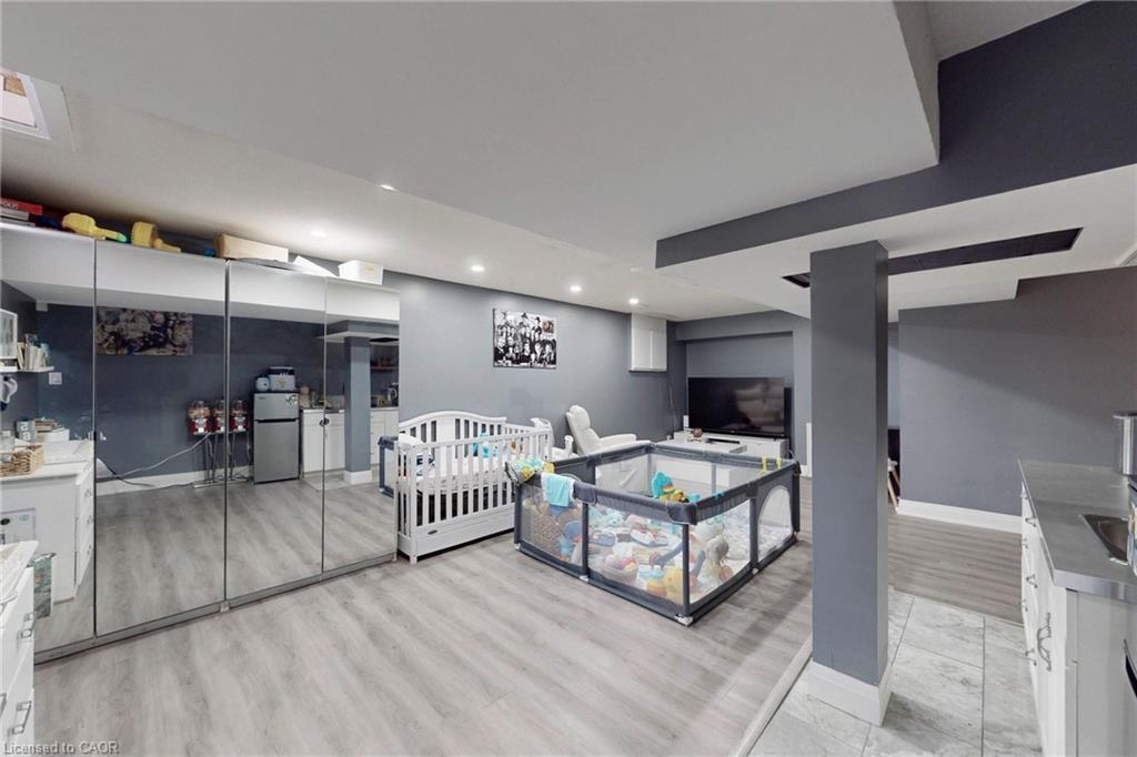 18 Millpond Place, Hamilton, ON - Indoor