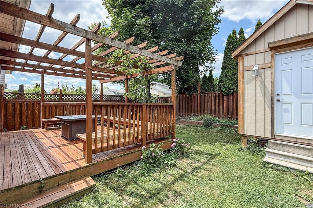 18 Millpond Place, Hamilton, ON - Outdoor With Exterior