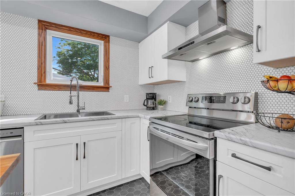 21 Burwell Road, Stratford, ON - Indoor Photo Showing Kitchen With Double Sink