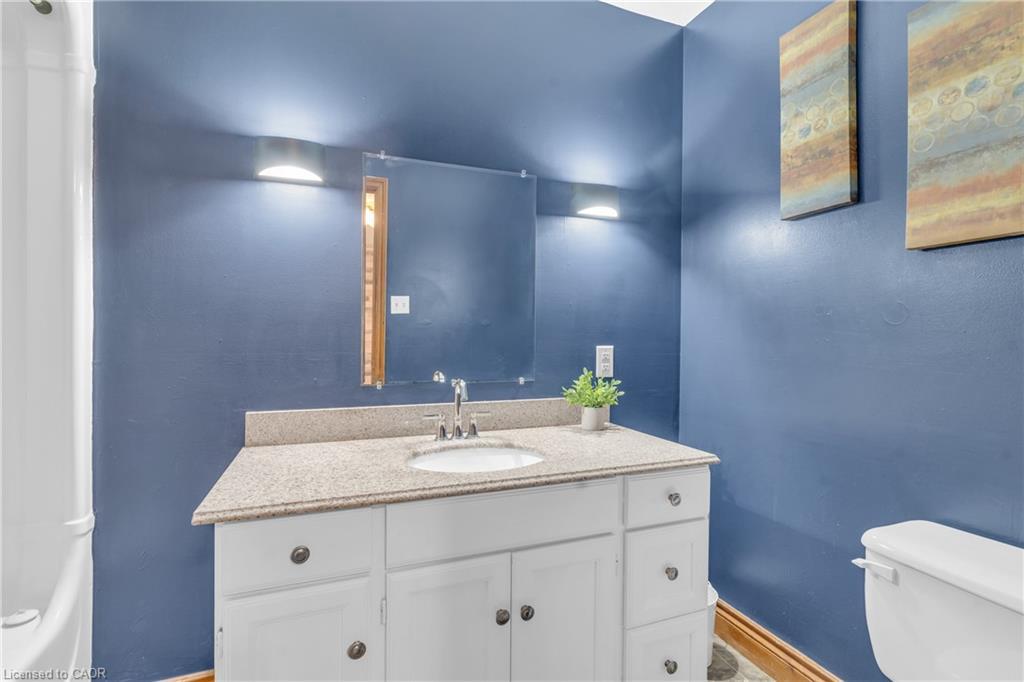 21 Burwell Road, Stratford, ON - Indoor Photo Showing Bathroom
