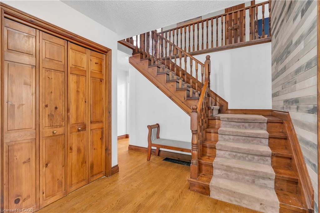 21 Burwell Road, Stratford, ON - Indoor Photo Showing Other Room