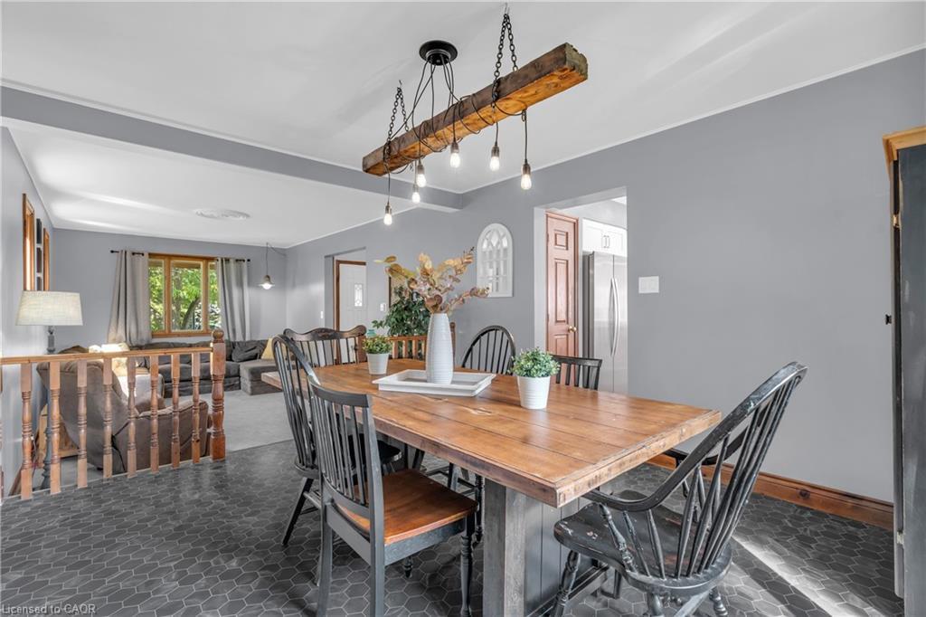 21 Burwell Road, Stratford, ON - Indoor Photo Showing Dining Room
