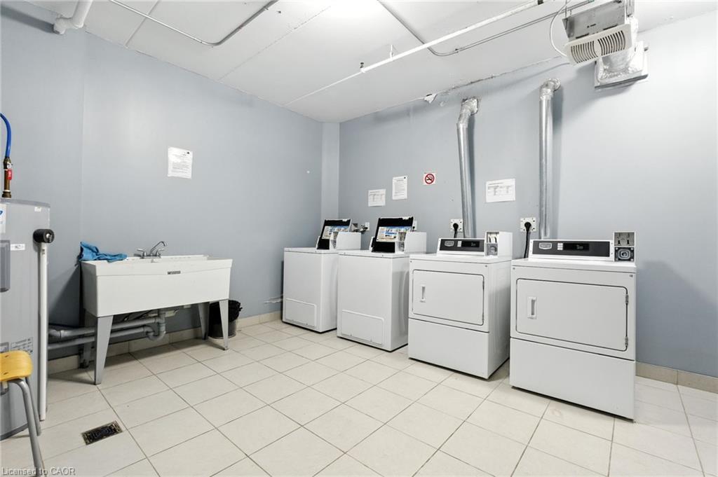 201-149 Main Street W, Hamilton, ON - Indoor Photo Showing Laundry Room