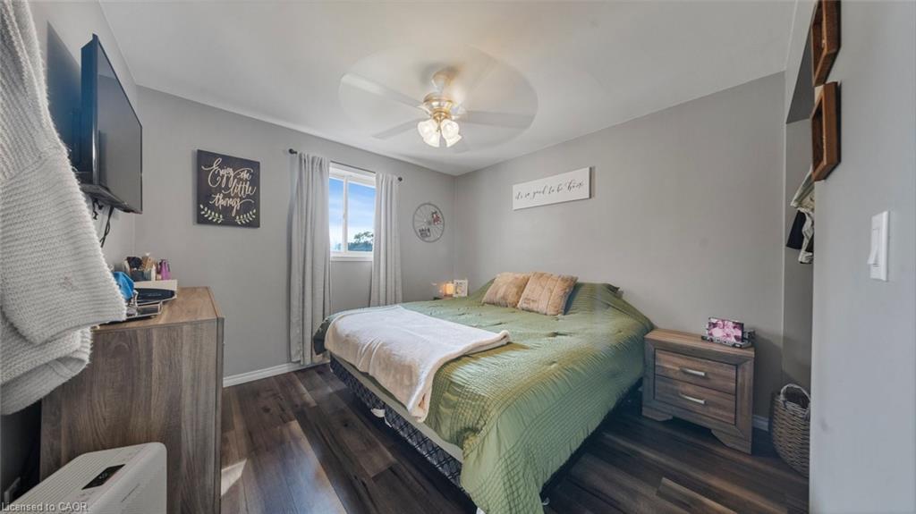 45 Willow Drive, Delhi, ON - Indoor Photo Showing Bedroom