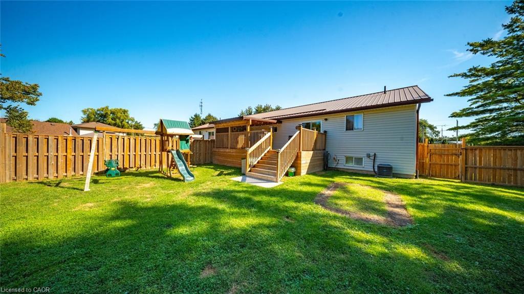 45 Willow Drive, Delhi, ON - Outdoor With Backyard