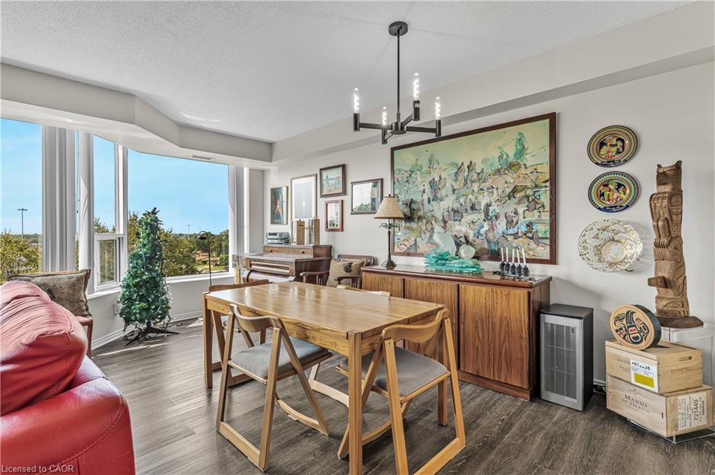 707-81 Scott Street, St. Catharines, ON - Indoor