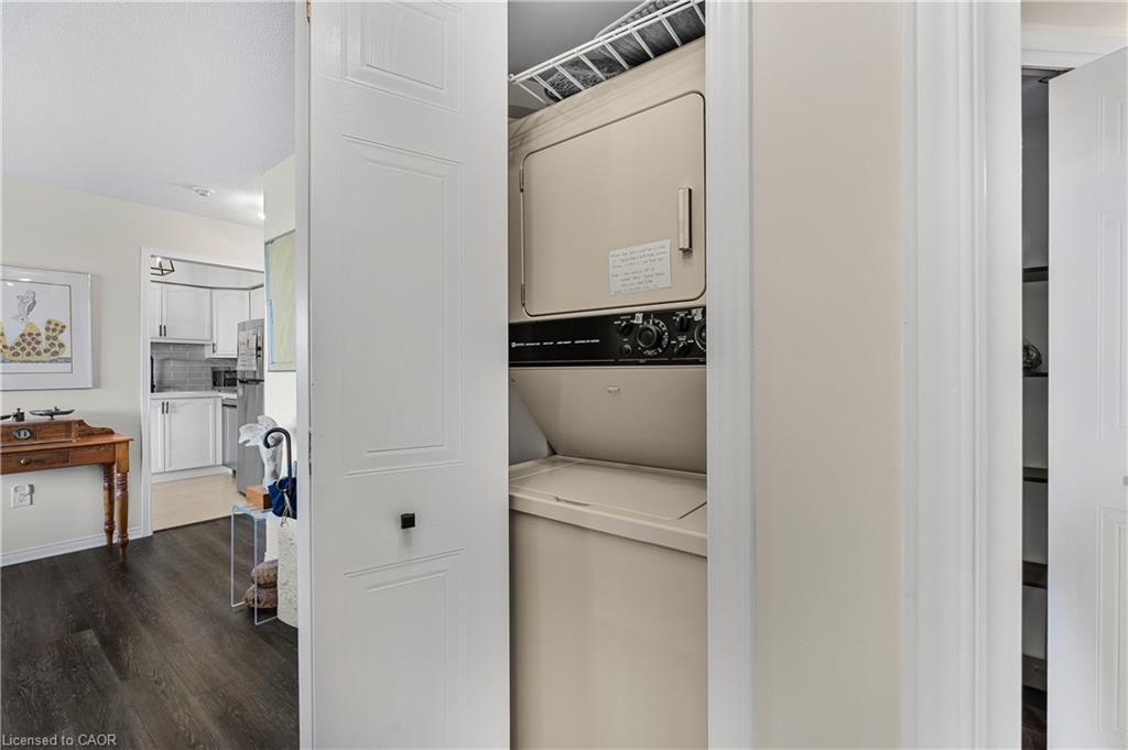 707-81 Scott Street, St. Catharines, ON - Indoor Photo Showing Laundry Room