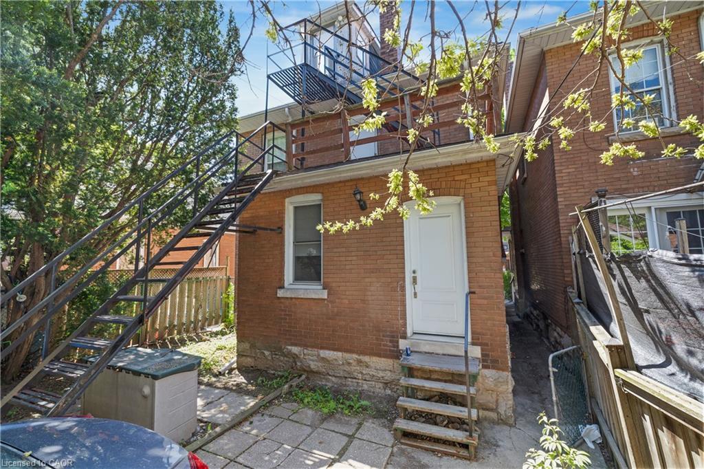 115 Spadina Avenue, Hamilton, ON - Outdoor With Balcony With Exterior
