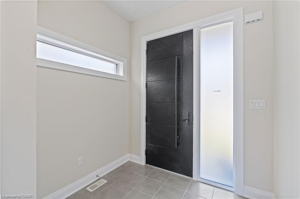 34 Sportsman Hill Street, Kitchener, ON - Indoor Photo Showing Other Room