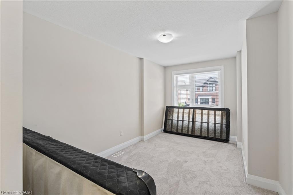 34 Sportsman Hill Street, Kitchener, ON - Indoor Photo Showing Other Room