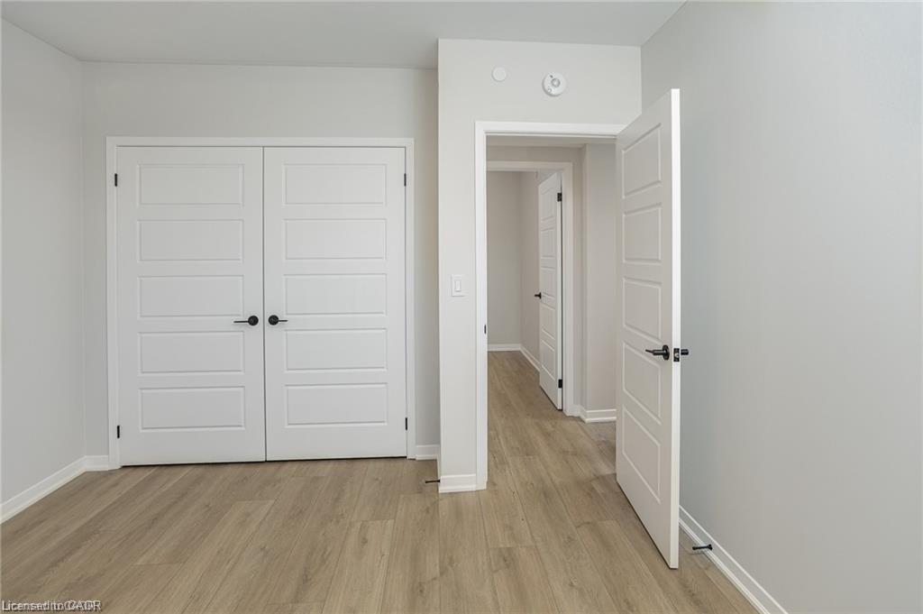 202-3998 Victoria Avenue, Lincoln, ON - Indoor Photo Showing Other Room