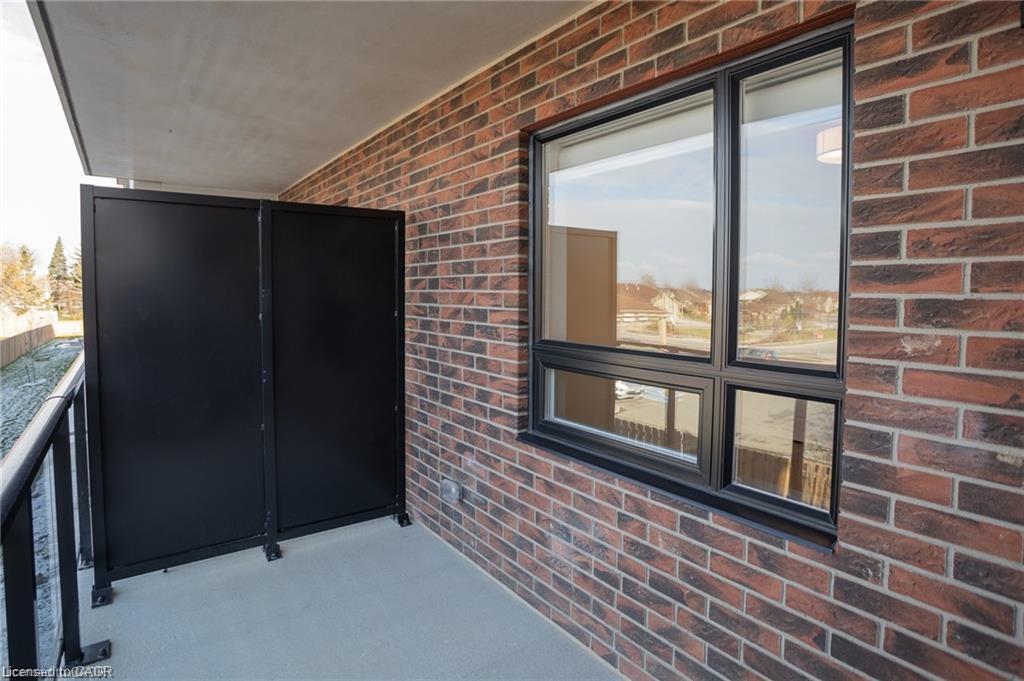 202-3998 Victoria Avenue, Lincoln, ON - With Exterior