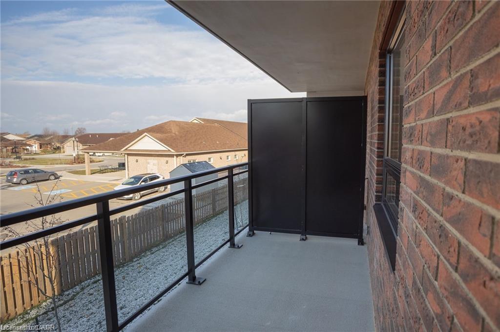202-3998 Victoria Avenue, Lincoln, ON - Outdoor With Exterior