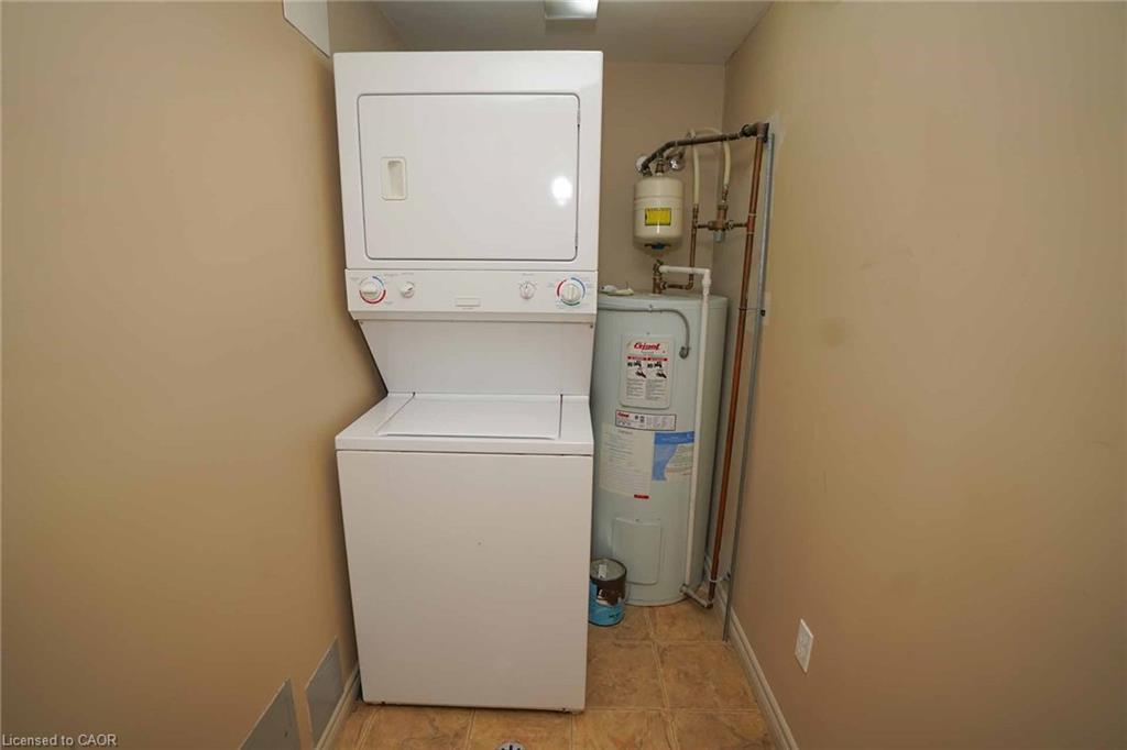 106-39 Goodwin Drive, Guelph, ON - Indoor Photo Showing Laundry Room