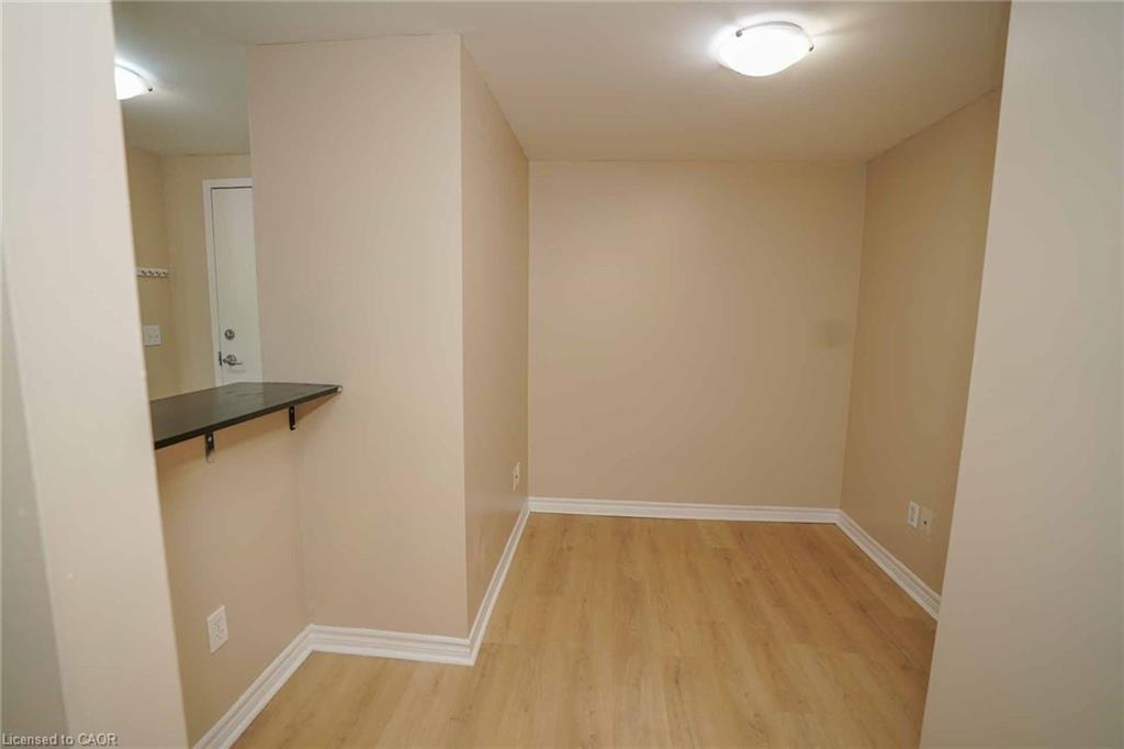 106-39 Goodwin Drive, Guelph, ON - Indoor Photo Showing Other Room