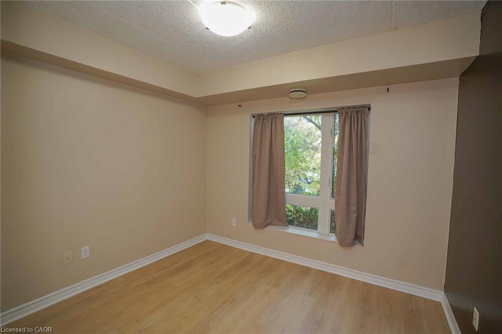 106-39 Goodwin Drive, Guelph, ON - Indoor Photo Showing Other Room