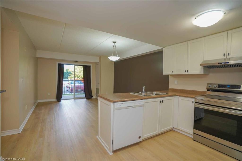 106-39 Goodwin Drive, Guelph, ON - Indoor Photo Showing Kitchen With Double Sink