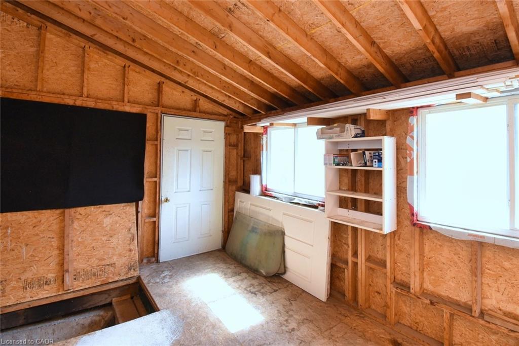 139 Chestnut Avenue, Brantford, ON - Indoor