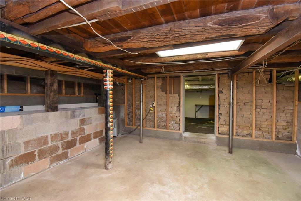 139 Chestnut Avenue, Brantford, ON - Indoor Photo Showing Basement