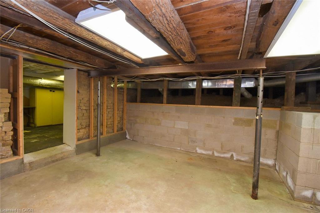 139 Chestnut Avenue, Brantford, ON - Indoor Photo Showing Basement