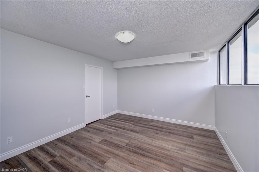 1502-375 King Street N, Waterloo, ON - Indoor Photo Showing Other Room