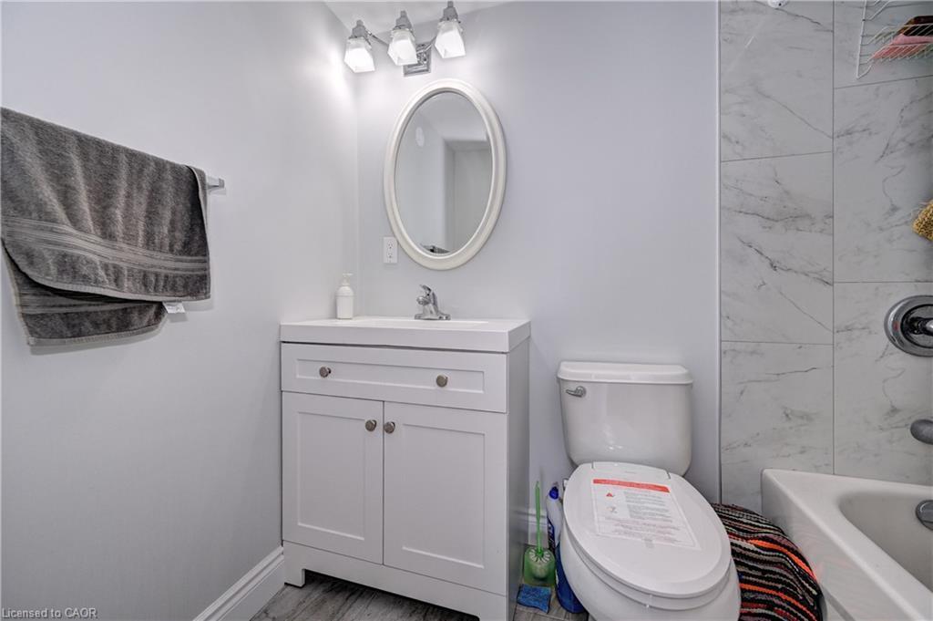 1502-375 King Street N, Waterloo, ON - Indoor Photo Showing Bathroom