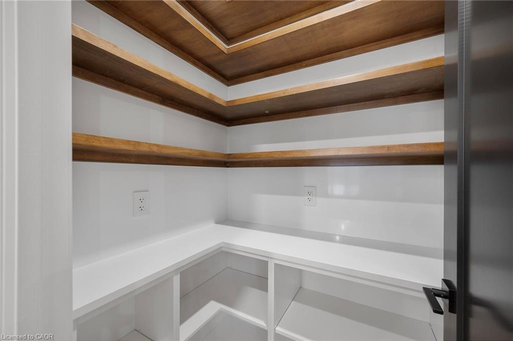 33 Glen Eagle Court, Huntsville, ON - Indoor